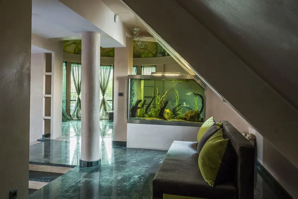 Luxury Penthouse Three Level Apartment Sofía